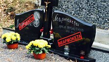 Paminklas Rokanti&scaron;kių kapinėse