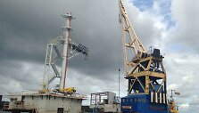 Suskystintųjų gamtinių dujų terminalo trapo statybos darbai