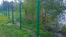 Aplinkosaugininkai pradėjo griauti neleistinas tvoras prie vandens telkinių