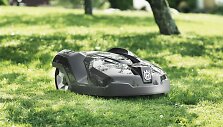Pievelių prie namų savininkai gali nemokamai i&scaron;bandyti &bdquo;Husqvarna&rdquo; robotą vejapjovę