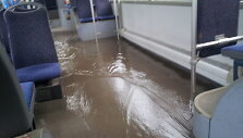 Autobuso salonas taip pat buvo apsemtas