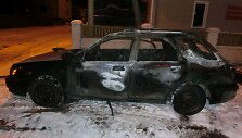 Kaune sudegė &bdquo;Subaru&ldquo; automobilis