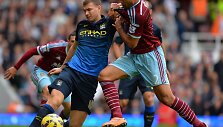 "West Ham" žaidėjas Winstonas Reidas
