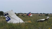 Sudužusio Malaizijos lėktuvo nuolaužos