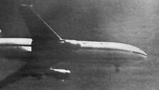 Lėktuvas DC-10 prie&scaron; nusileidimą