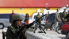 Rusijos karys prie  Ukrainos karinių jūrų pajėgų &scaron;tabo Sevastopolyje 
