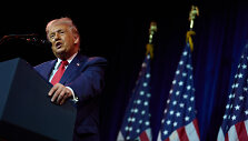  Donaldas Trumpas /  / AP