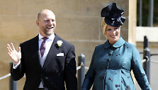 Elizabeth II anūkė Zara Tindall ir jos vyras Maikas Tindallas