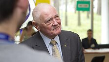 Valdas Adamkus