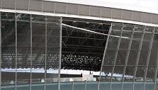 Netoli sprogimo vietos buvusi Donecko arena su i&scaron;dužusiais stiklais