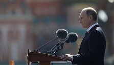 Vladimiras Putinas. Karinis paradas Maskvos Raudonojoje aik&scaron;tėje