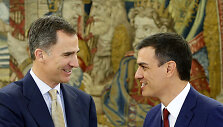 Ispanijos karalius Felipe VI ir socialistų partijos vadovas Pedro Sanchezas
