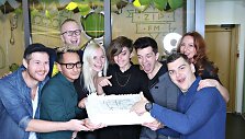 Silva Rindzevičiūtė ir Simona Bandita su &bdquo;Zip FM&ldquo; kolegomis &scaron;venčia laidos &bdquo;Sisi&ldquo; sugrįžimą.