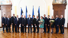 Estijos parlamento Baltojoje salėje nebeliko ES vėliavų