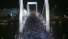 Protestas prie&scaron; interneto mokestį Budape&scaron;te