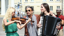 Simona Buinevičiūtė, &bdquo;Aerosmith&ldquo; grupės lyderis Stevenas Tyleris ir Aurelija Matulevičiūtė