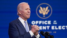 Joe Bidenas per spaudos konferenciją