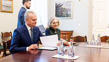 Gitanas Nausėda, Asta Skaisgirytė