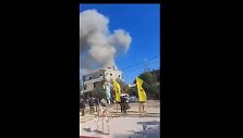 Nufilmuotas Izraelio smūgis per &bdquo;Hezbollah&ldquo; nario laidotuves