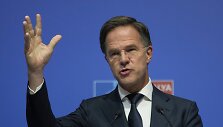 M. Rutte / Khalil Hamra / AP
