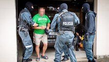 Policijos pareigūnai krečia įtariamųjų namus &Scaron;alčininkų rajone
