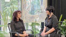 &Scaron;ukuosenos pokyčių projekte dalyvavusi Audronė ir stilistė Jurgita Malakauskaitė