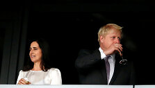 Borisas Johnsonas su žmona Marina