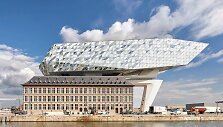 Administracinis pastatas &bdquo;Uosto namai&ldquo;