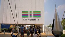 Lietuvos paviljonas ir la&scaron;as