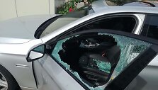 Vagys automobilius paliko be vairų.
