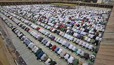 &bdquo;Eid al-Fitr&ldquo; festivalis 