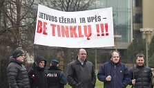 Žvejų protestas prie Seimo