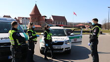 Patruliavimą mieste vykdantys Kauno policijos pareigūnai