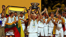 2003 metais Lietuvos krep&scaron;ininkai tapo Europos čempionais