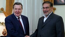 Gerhardas Schroederis ir Irano nacionalinės saugumo tarybos sekretorius Ali Shamkhani