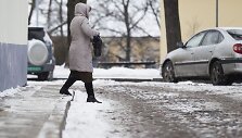 &Scaron;altis stingdo vakarėjančio Vilniaus gatves.