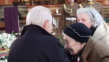 A.Ramanausko-Vanago artimieji pra&scaron;o padėti atpažinti jo i&scaron;gelbėtą žydę