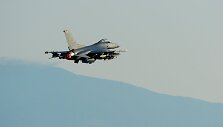 JAV naikintuvus F-16