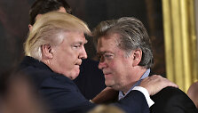 S.Bannonas ir D.Trumpas