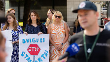 Įspėjamoji protesto akcija, kurioje profesinės sąjungos i&scaron;rei&scaron;kė savo nuomonę apie Teisingumo ministerijos vadovų vykdomą Lietuvos kalėjimų tarnybos direktoriaus Mindaugo Kairio diskreditacijos kampaniją