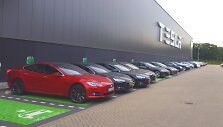 &bdquo;Tesla&ldquo; gamykla Tilburge 