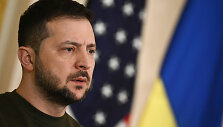 US-UKRAINE-DIPLOMACY-BIDEN-ZELENSKY