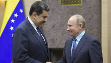 Nicolas Maduro ir Vladimiras Putinas