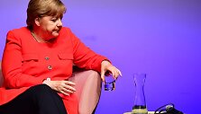 Angela Merkel Gorkio teatre Berlyne