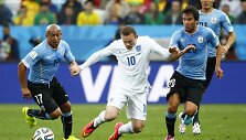 Wayne'as Rooney (centre)