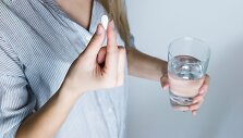 Šios keturios klaidos gali sumažinti vaistų bei vitaminų poveikį.