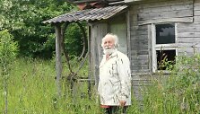 V.Almanis užsispyrė prisiregistruoti i&scaron;nykusiame Vie&scaron;učių kaime, kad &scaron;is nebūtų i&scaron;trintas i&scaron; žemėlapio.