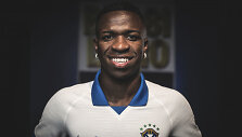 Vinicius Jr. pristatė baltą Brazilijos rinktinės aprangą.