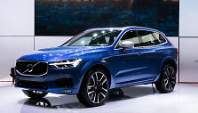 2017-ųjų Ženevos automobilių parodoje pristatytas naujasis &bdquo;Volvo XC60&ldquo;