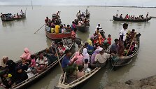I&scaron; Mianmaro bėgantys rohinjai Banglade&scaron;ą bando pasiekti laivais